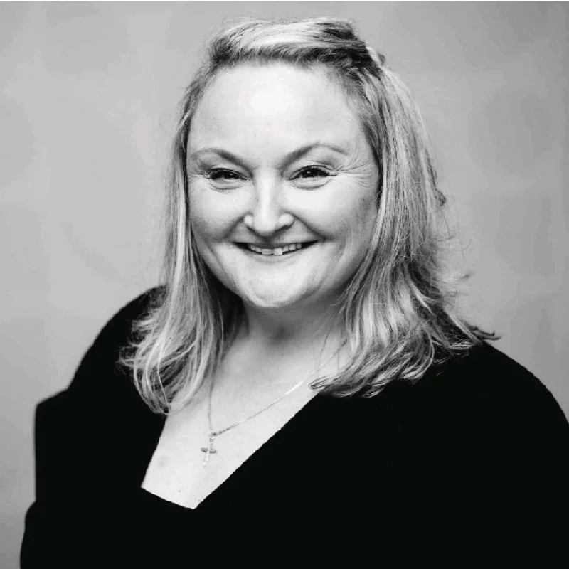 Julia Nightingale